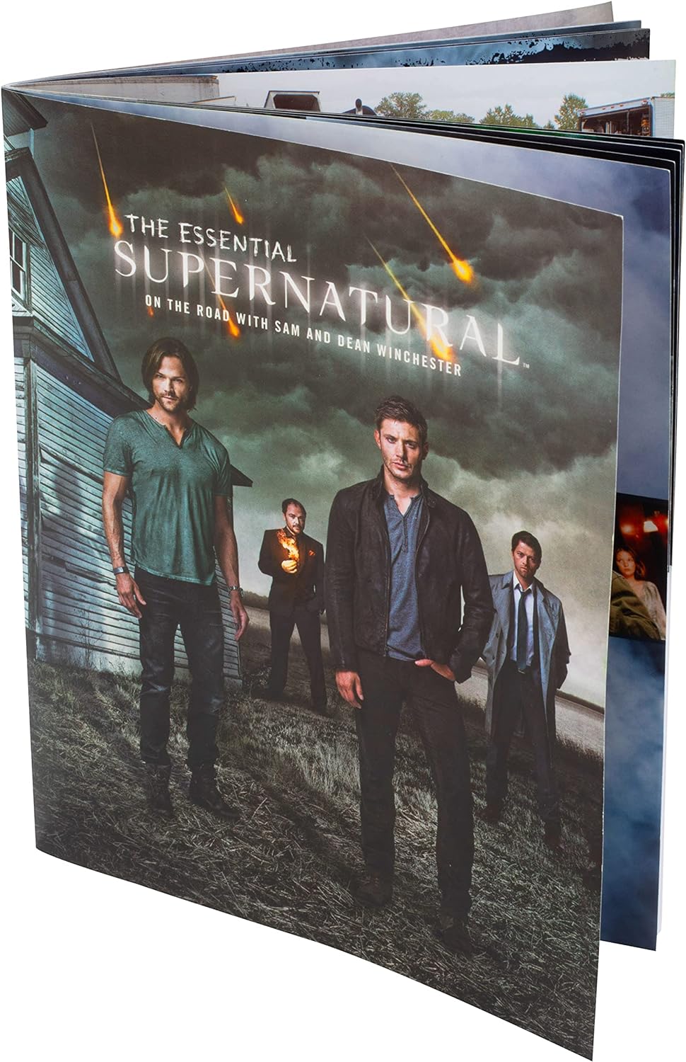 Essential Supernatural Puzzle and Book Set - Image 6